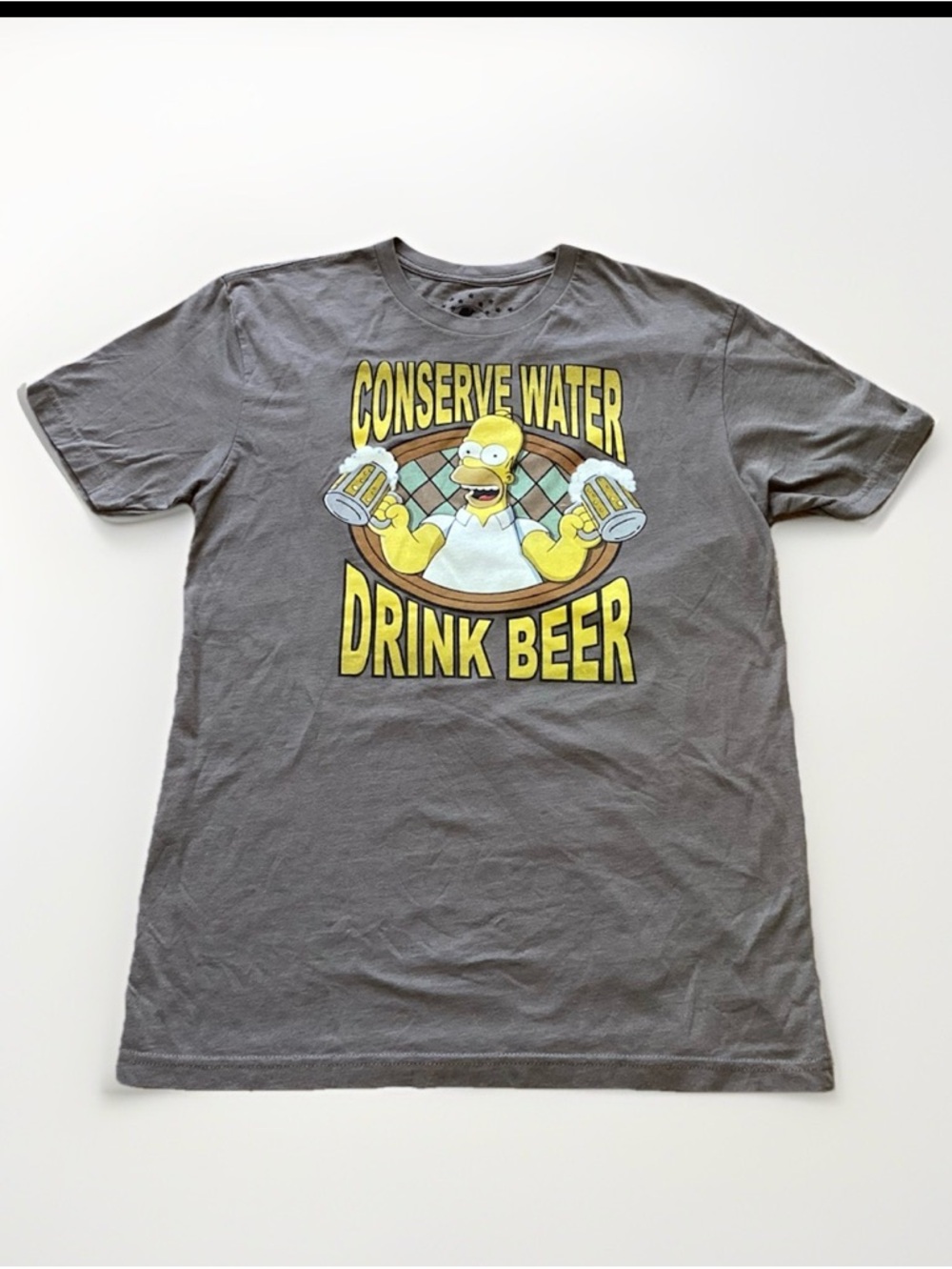 Universal Studios The Simpsons Homer Conserve Water Drink Beer Mens Shirt Medium